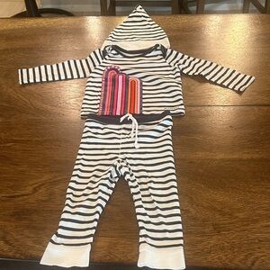Burberry White and Black Baby Hoodie Set